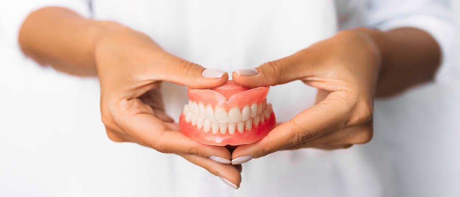 Regain Your Smile with Complete Dentures in Vero Beach, FL: A Comprehensive Guide